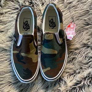 Women’s Camo Vans NWT
